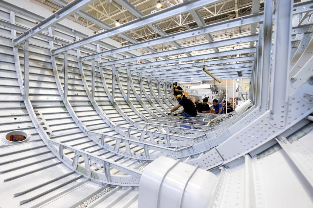 Site de production de Aérolia dans la banlieue sud de Tunis au coeur du nouveau concept de pôle aéronautique développé depuis 2009. Ce site de la filiale de Airbus Industrie produit des éléments des nouveaux Airbus A320.