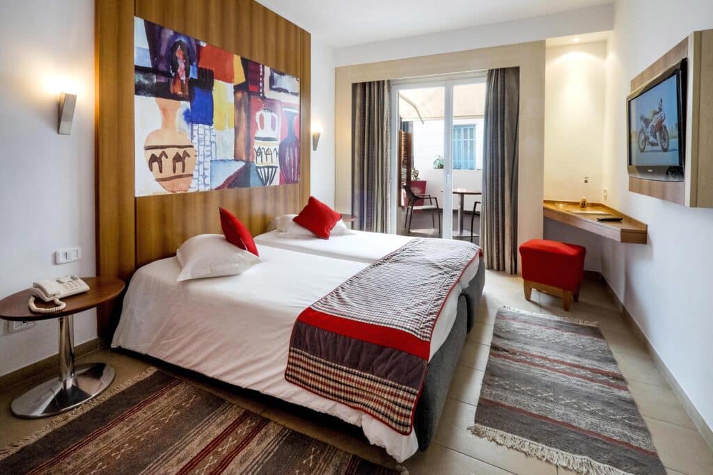 Hotel Carlton Tunis sur l'avenue Habib Bourguiba