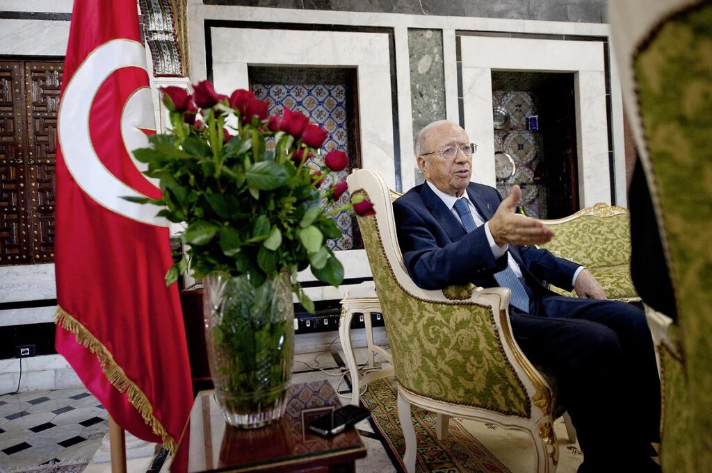 Interview le 23 mars 2011 de M. Béji Caïd ESSEBSI, premier ministre tunisien du gouvernement de transition avec Marouane