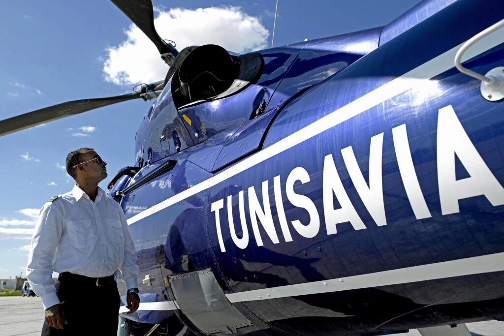 Hélicoptère sur l'aéroport de Sfax - Compagnie aérienne privée Tunisavia, location Hélicoptère et Jet privé en Tunisie