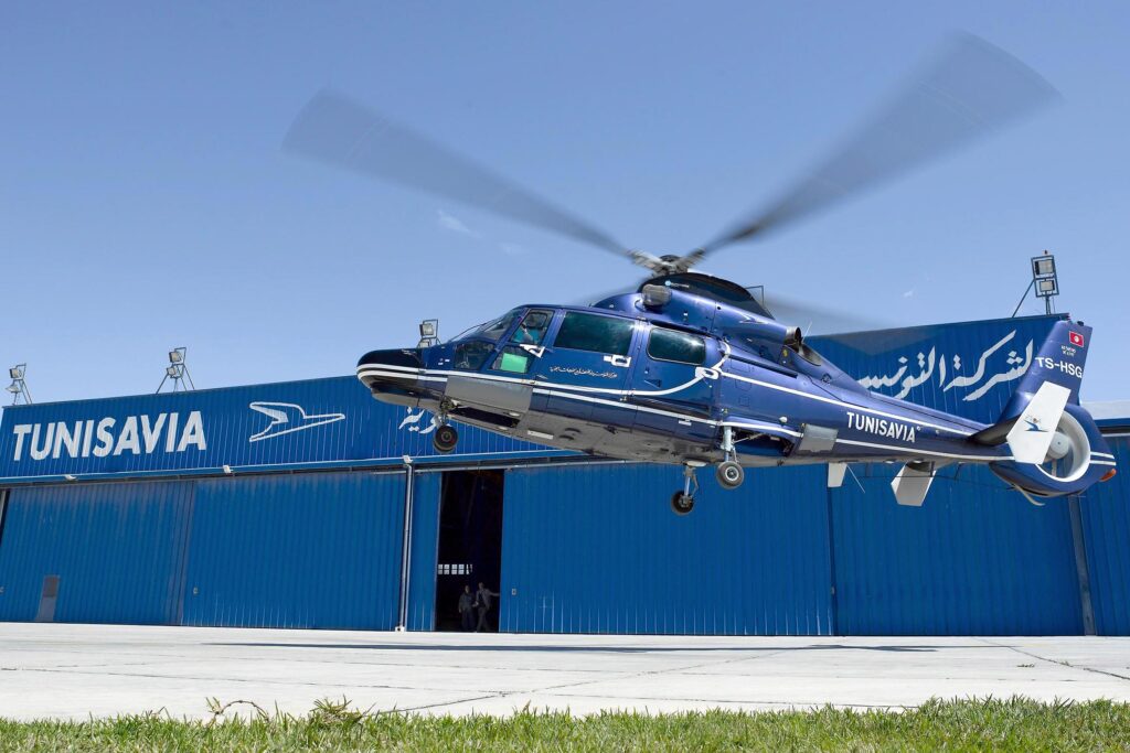 Hélicoptère sur l'aéroport de Sfax - Compagnie aérienne privée Tunisavia, location Hélicoptère et Jet privé en Tunisie