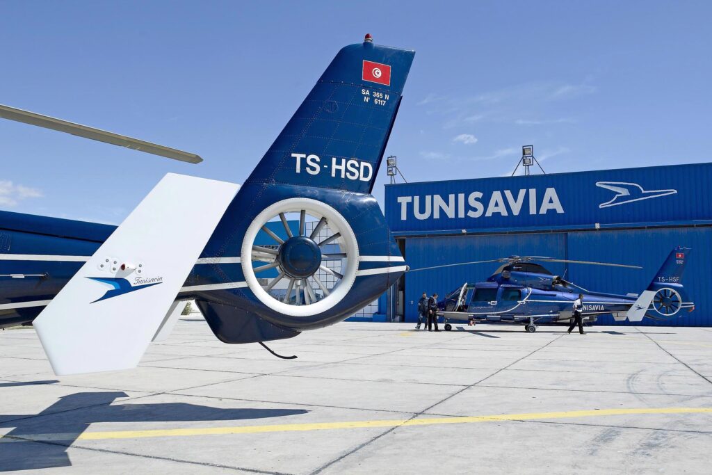 Hélicoptère sur l'aéroport de Sfax - Compagnie aérienne privée Tunisavia, location Hélicoptère et Jet privé en Tunisie