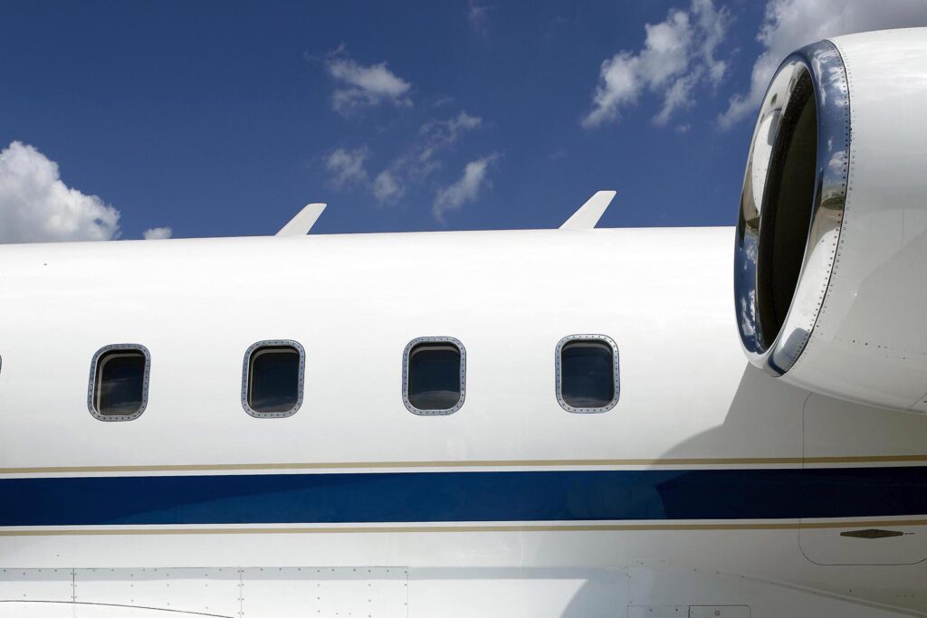 Jet privé sur aéroport de Tunis - Compagnie aérienne privée Tunisavia, location Hélicoptère et Jet privé en Tunisie